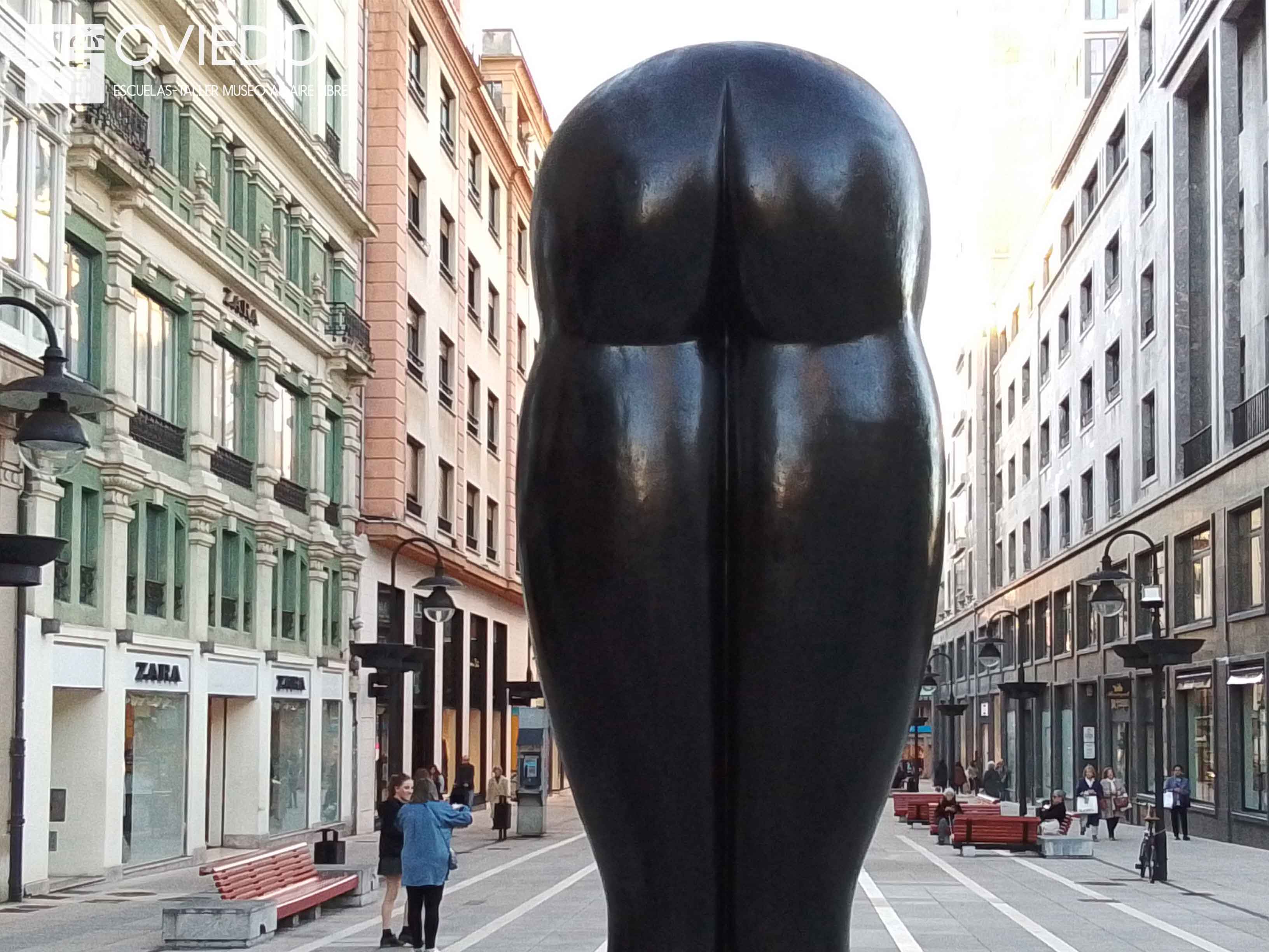 Escultura Culis Monumentalibus